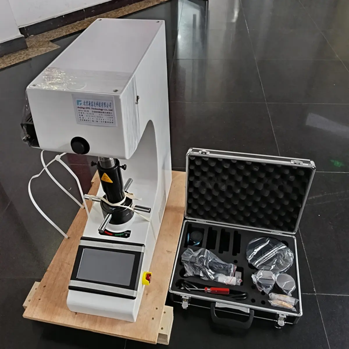 ZZ供自动转塔数显维氏硬度计 型号:ZX/YQVSX-30Z库号：M412919