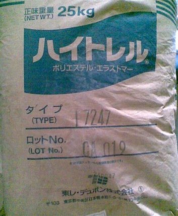 22年POM注塑800TFE15DEL齿轮轴加工