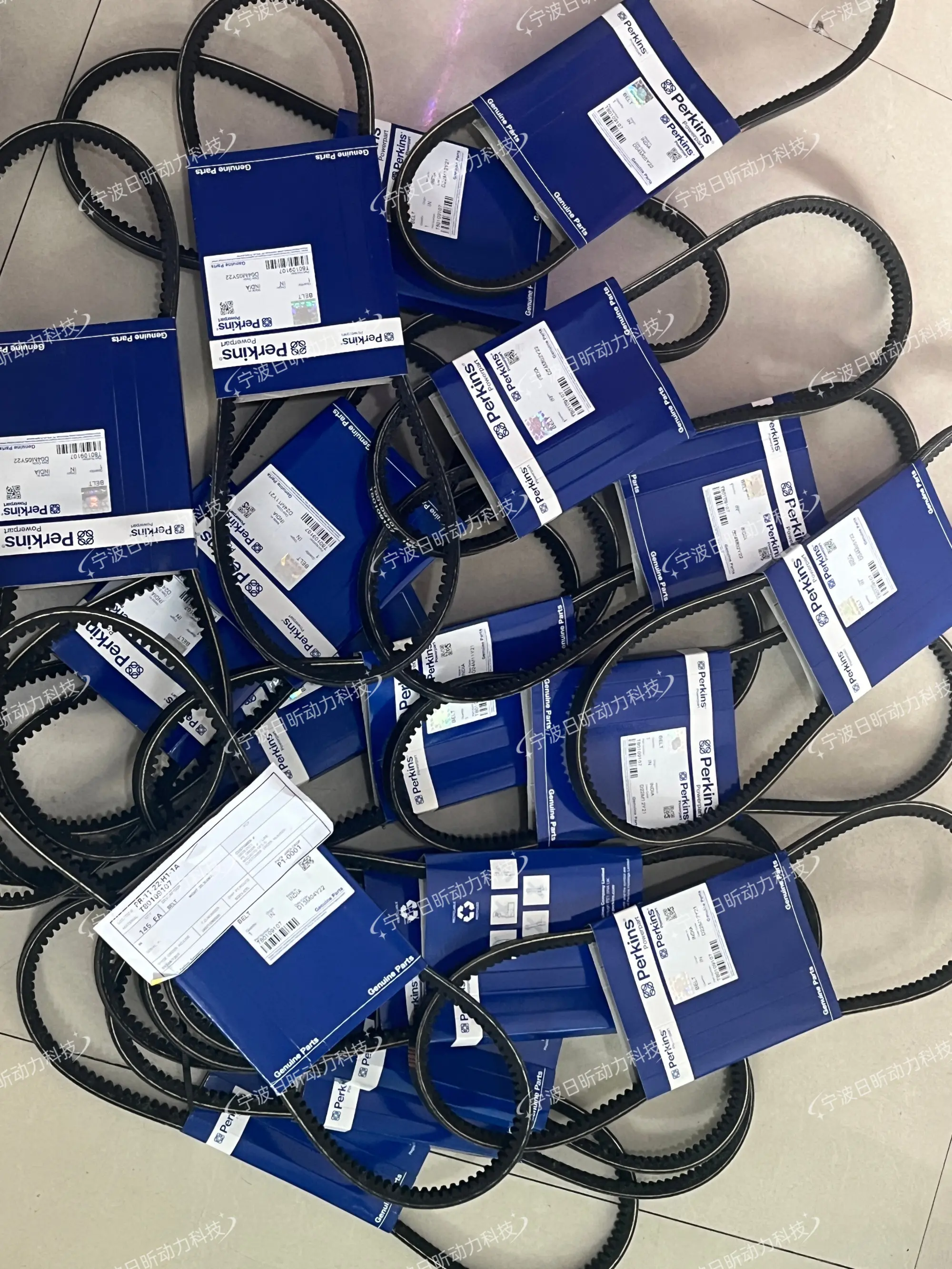 液压齿轮马达	2896393重型车全车原厂，特价热卖 - 2