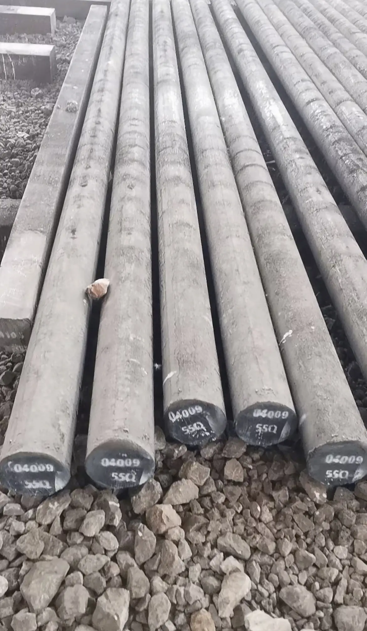 重庆20CrMnTi30CrMnTi圆钢12至310mm齿轮轴类精密构件加工厂家批发