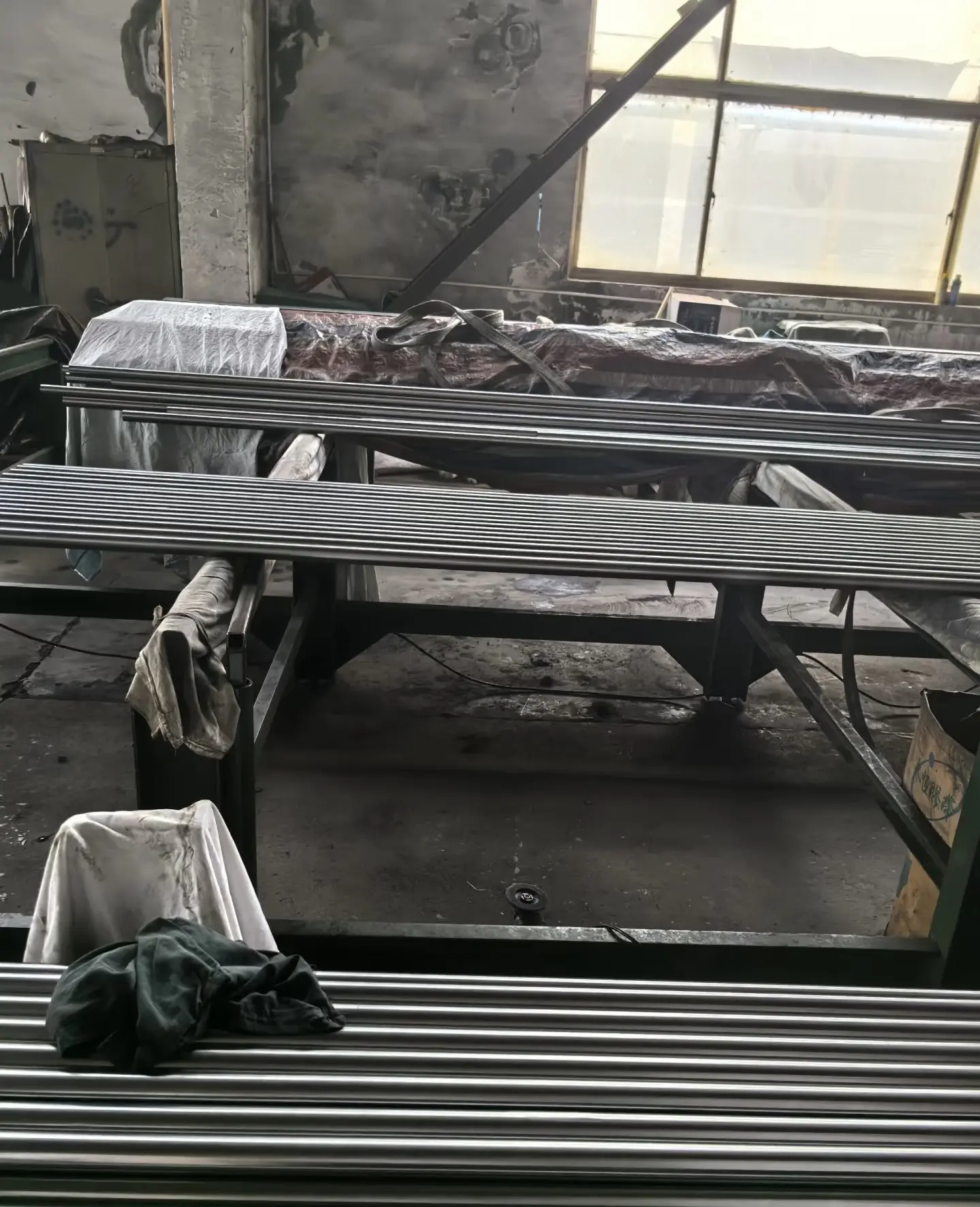 重庆40CrMiMoA无缝钢管热处理加工成型标准机械齿轮管材加工厂批发