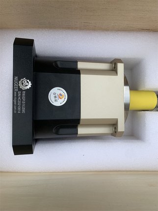 AB090-L2-35-S2-P2手工焊锡配套精密齿轮箱