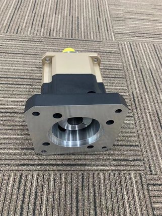 NB090-L2-16-S2-P2雕刻机配套精密齿轮箱