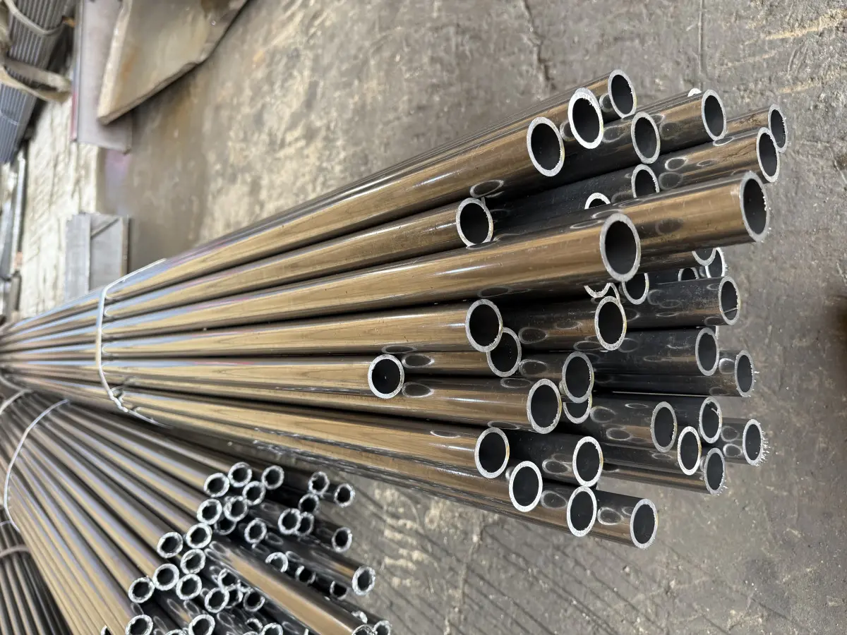 成都42CrMo活塞杆 加硬镀铬棒 | 直径25-180mm 高频淬火 耐高温 热处理设备