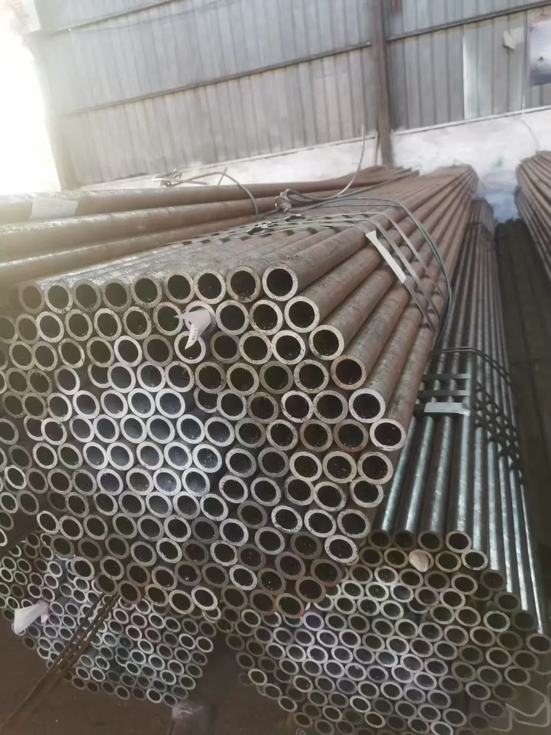 重庆40cr无缝钢管调质热处理高硬度精密设备制作无缝钢管厂家批发