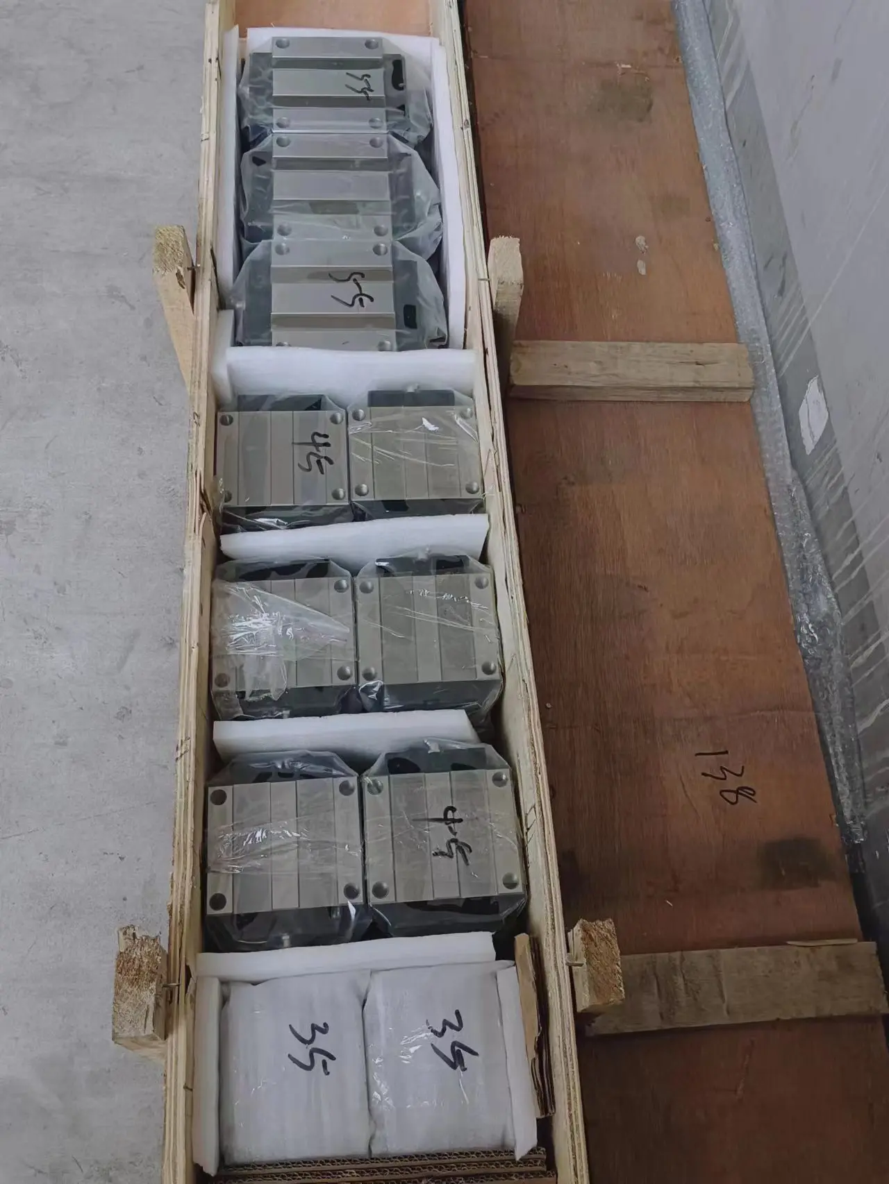 新日奔RB-4NSM轮廓5面加工机床轴承GGB16BA滑块GGB20BA - 2
