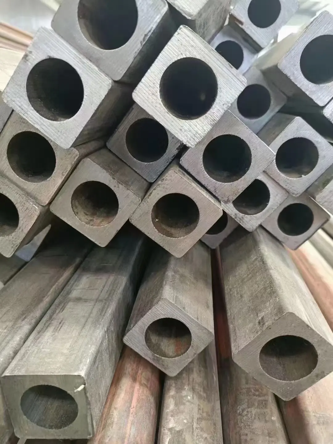 42crmo精密钢管 合金无缝钢管-恩睿钢管 无缝钢管校直机
