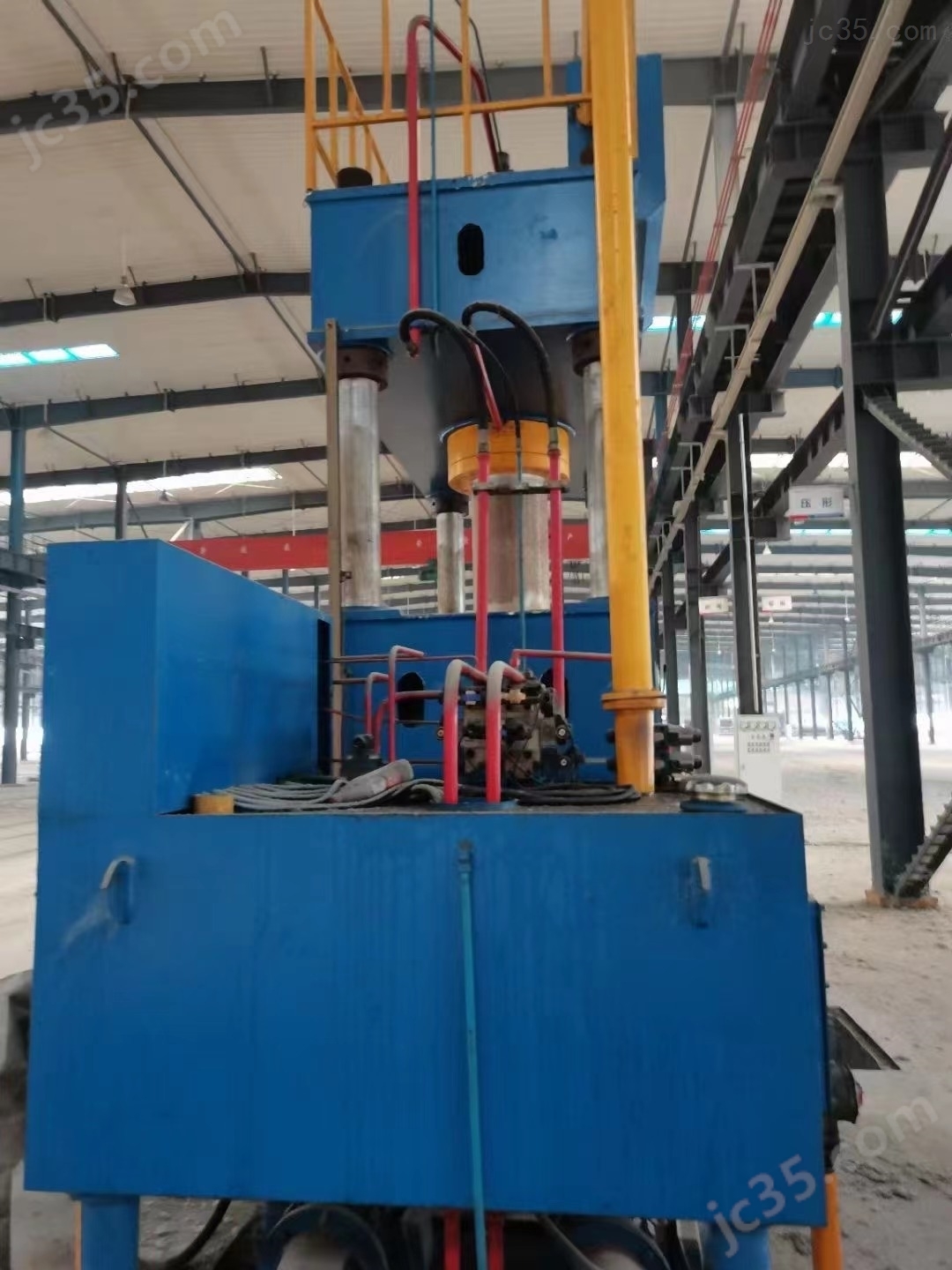 500T 二手出售500吨四柱油压机，全新未用，价格不贵 - 3