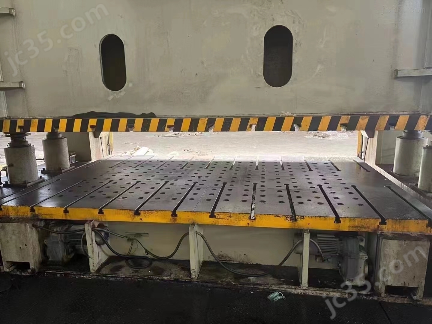 Y27-1000 二手南通宏盛1000吨油压机 - 2
