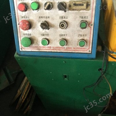 YB32-200 二手成达 四柱式油压机 YB32-200 - 2