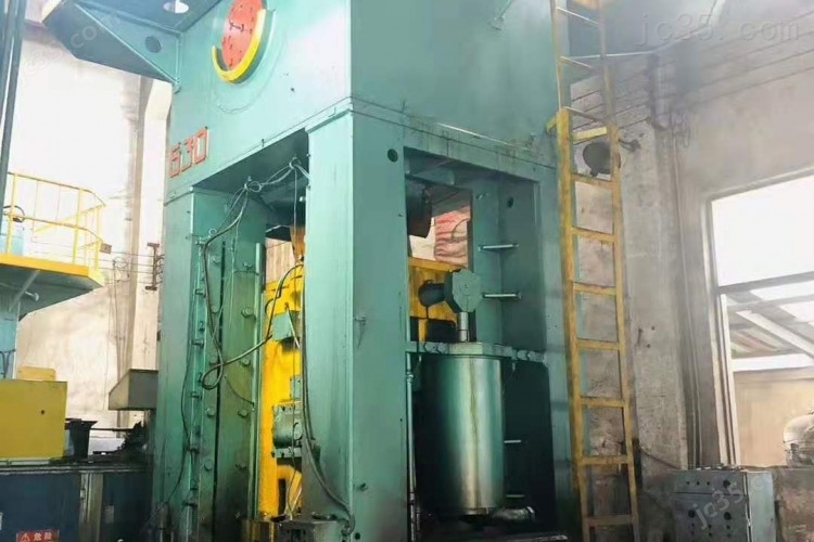 k2538 二手四柱式油压机 630 俄罗斯