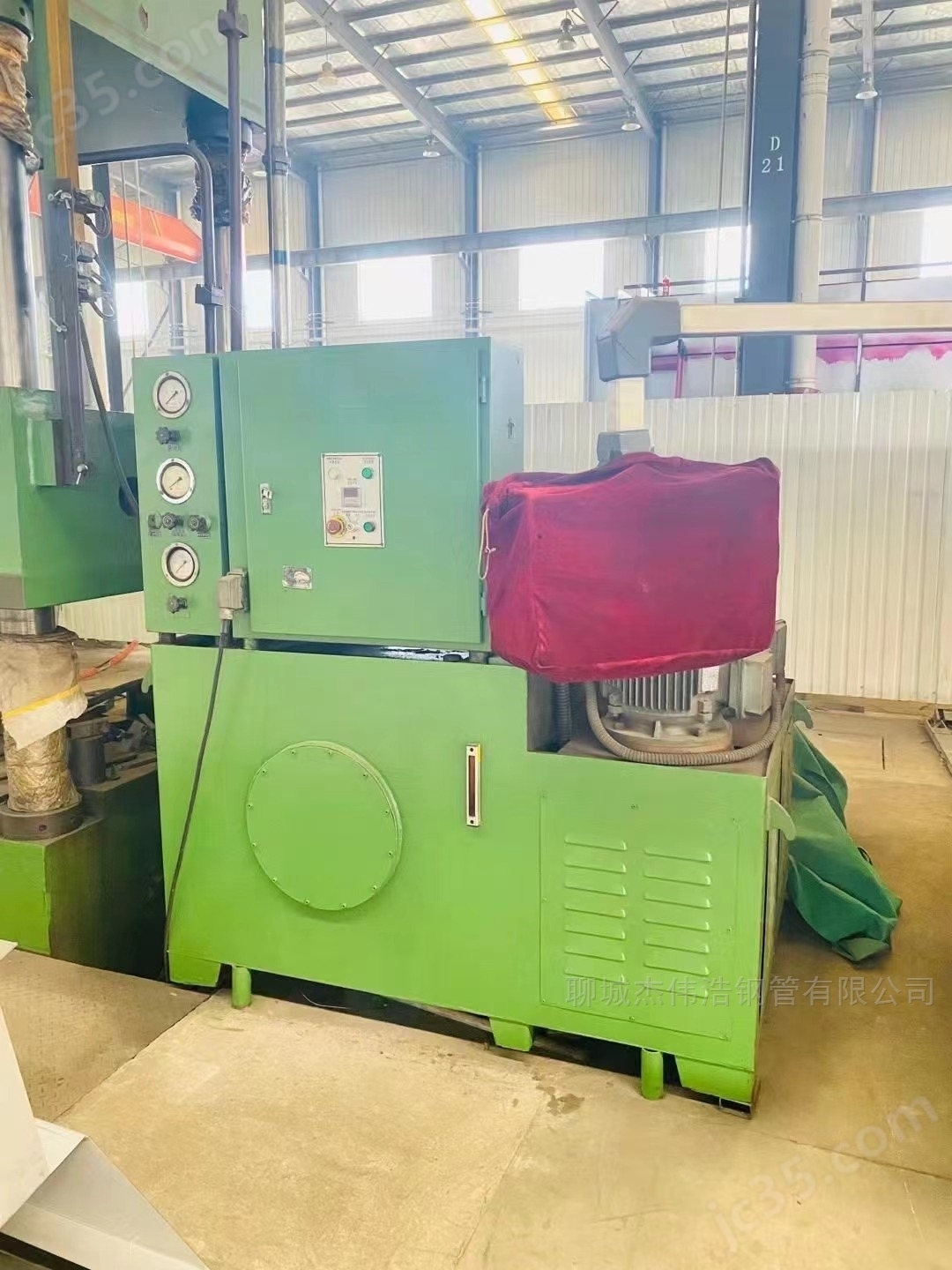 500T 二手出售合肥锻压500吨油压机，工作台1.5*2.2米 - 3