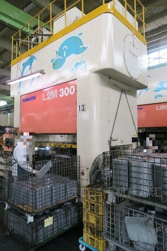 L2M300-3BM 二手日本小松300T压力机