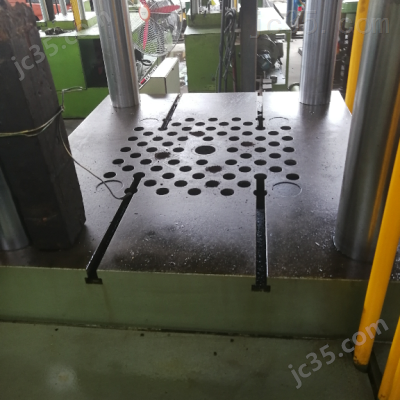 200t 二手康思达 四柱式油压机 200T - 2