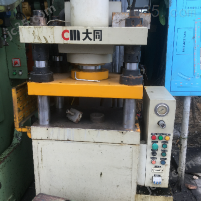 60T 二手大同 四柱式油压机 60T