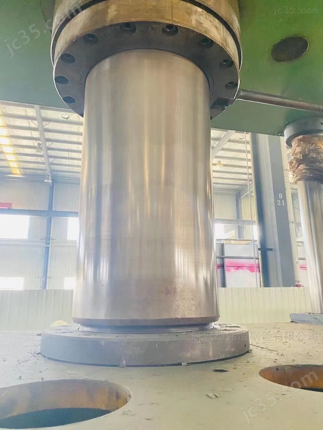 500T 二手出售合肥锻压500吨油压机，工作台1.5*2.2米 - 4