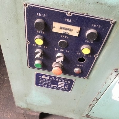 CA156 二手荣丰 四柱式油压机 CA156 - 3