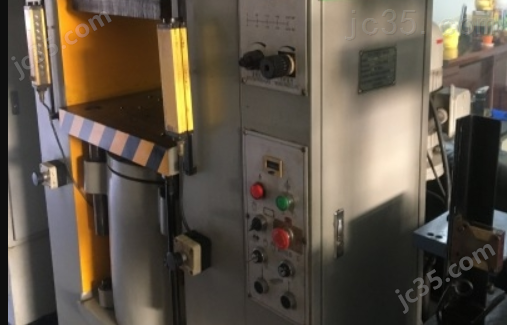 CMH-200E1 二手大同 四柱式油压机 CMH-200E1 - 2