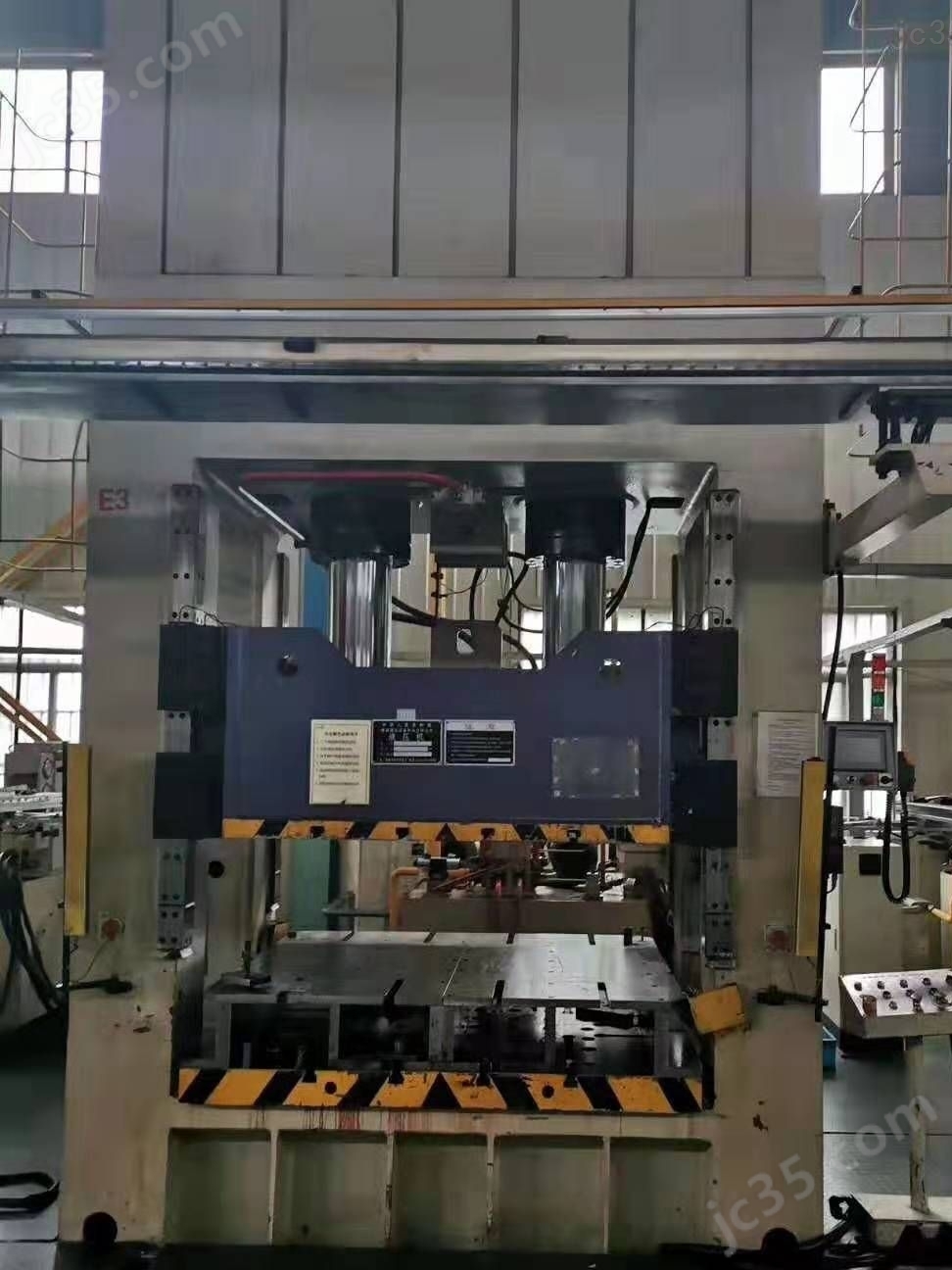 YQK27-315 二手南通锻压YQK27-315液压机