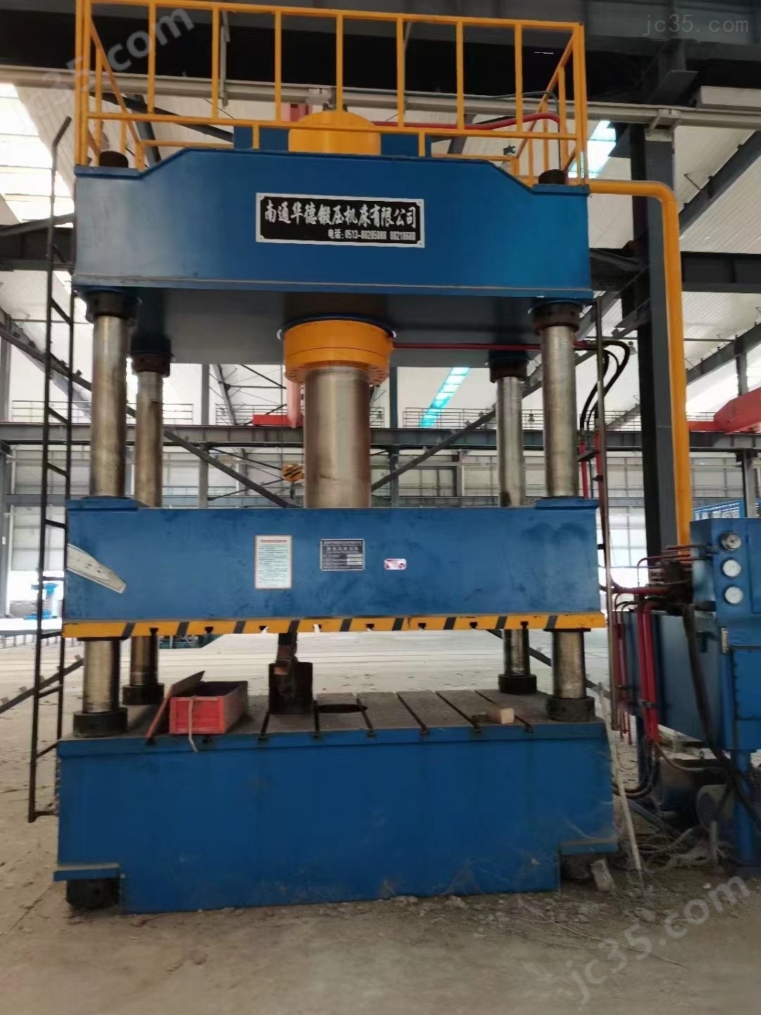 500T 二手出售500吨四柱油压机,全新未用,价格不贵