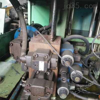 DG-600 二手中联 四柱式油压机 DG-600 - 2