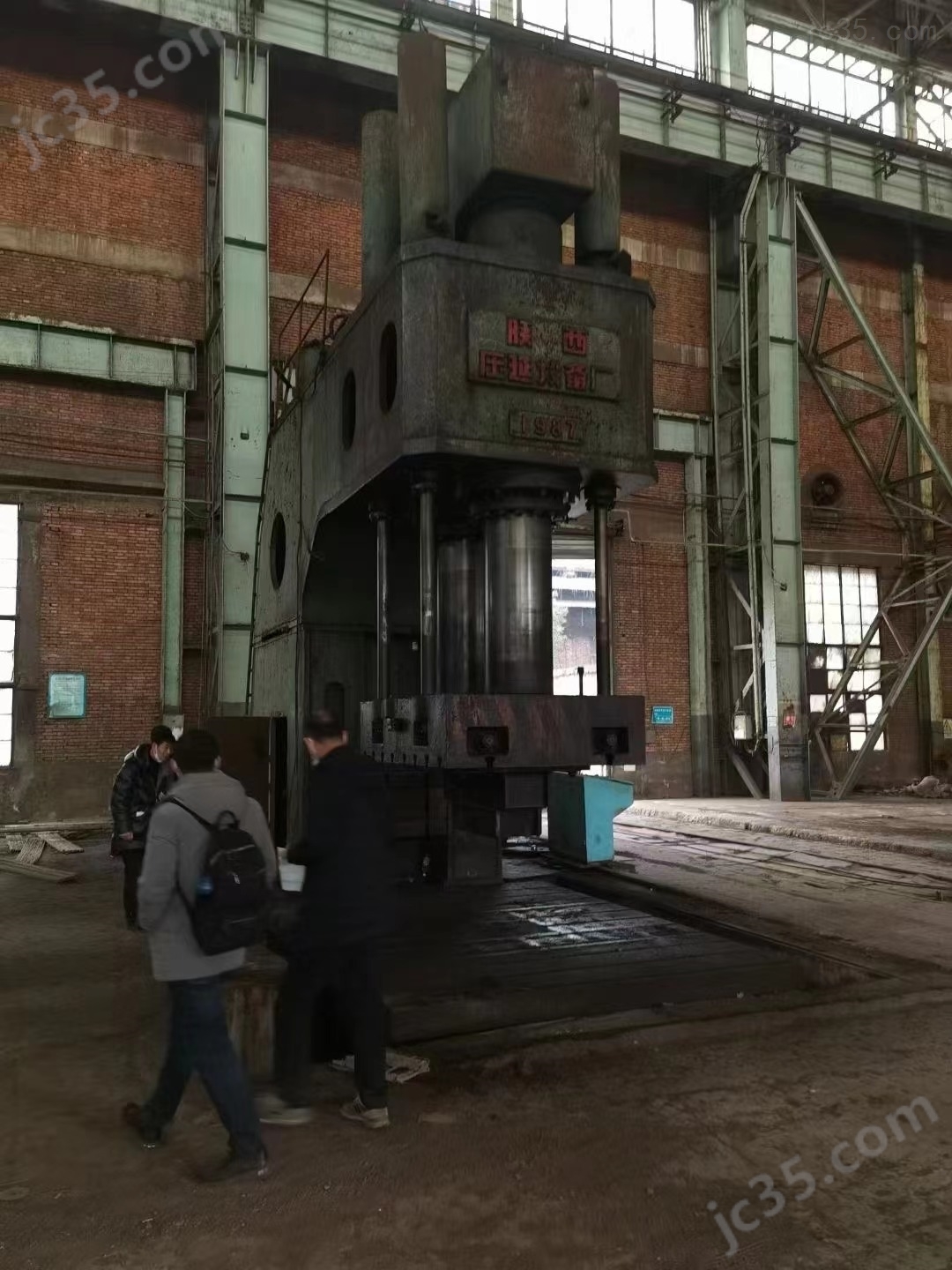 1000T 二手1000吨单臂油压机,4500一吨过磅