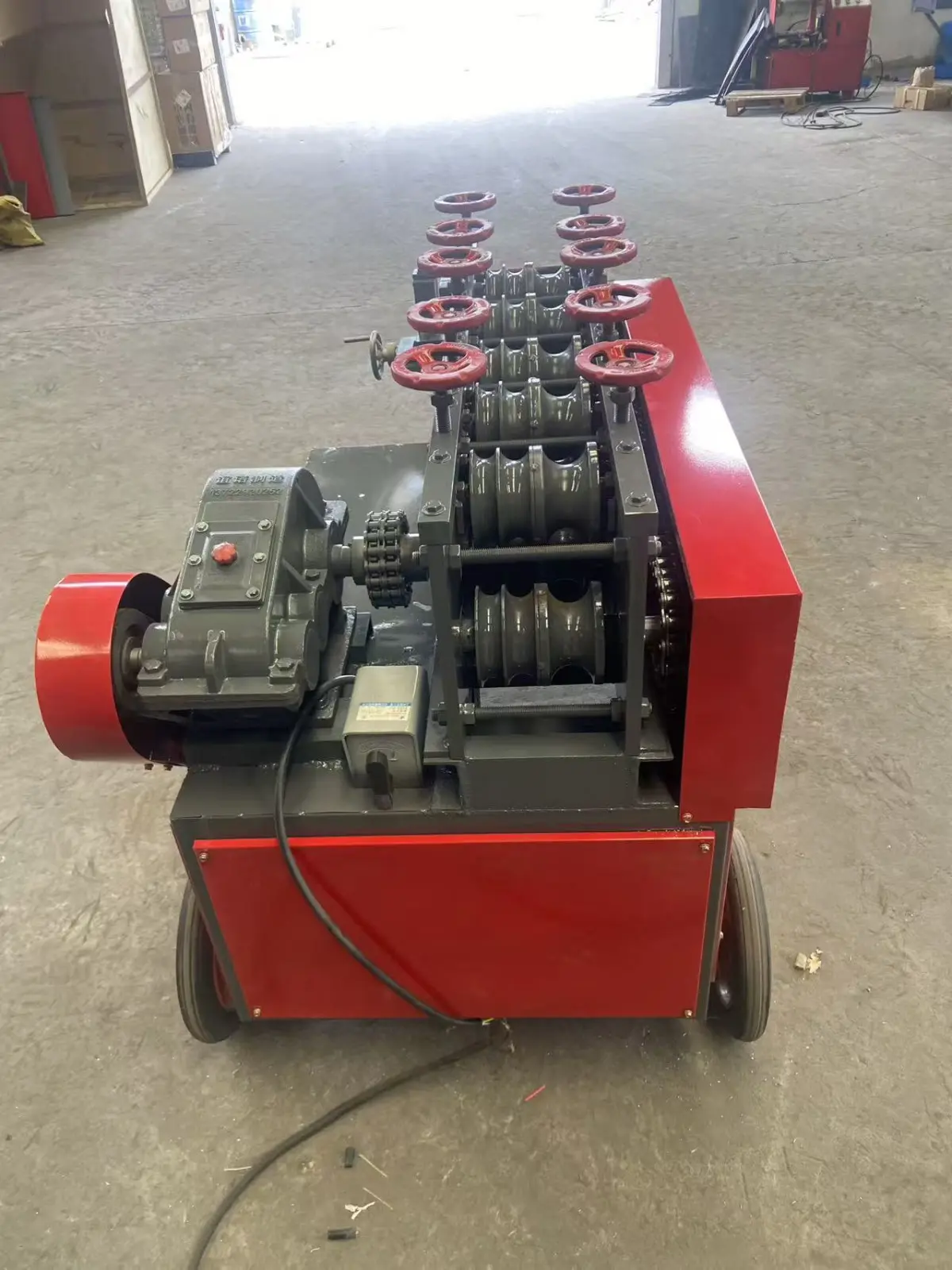 新型钢管调直除锈刷漆一体机 加厚机身 稳定耐用 大功率 建筑工地租赁站专用
