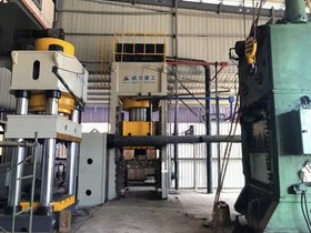 框架式斗齿锻造成型液压机