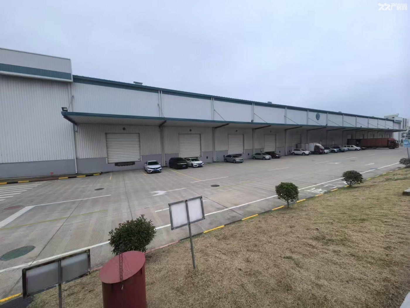 金山区廊下电商物流2000平到2.9万平丙二类高台库仓库出租