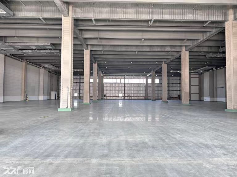 青浦工业园区36000平米仓库出租 - 2