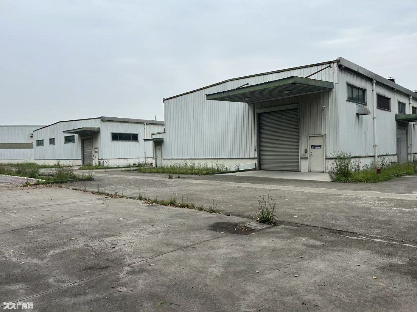 出售松江工业区独院单层4400平占地23亩总价6800万