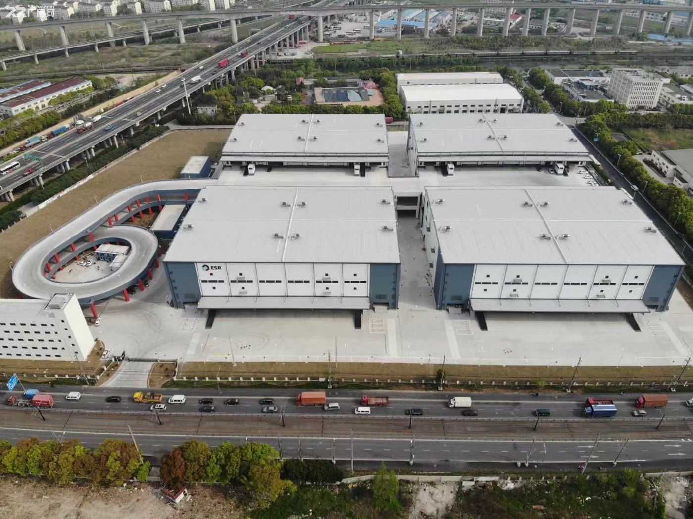 嘉定娄塘高平台仓库出租30000平带喷淋由雨棚可分租