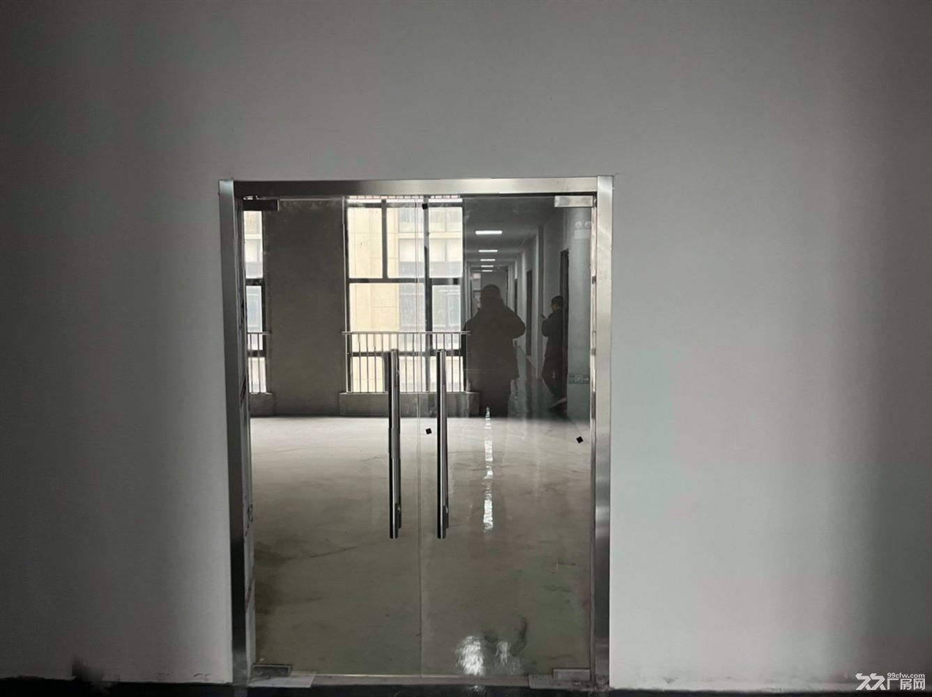 免;:陆家高速口旁原房东自有厂房出租,面积可按需分租 - 8