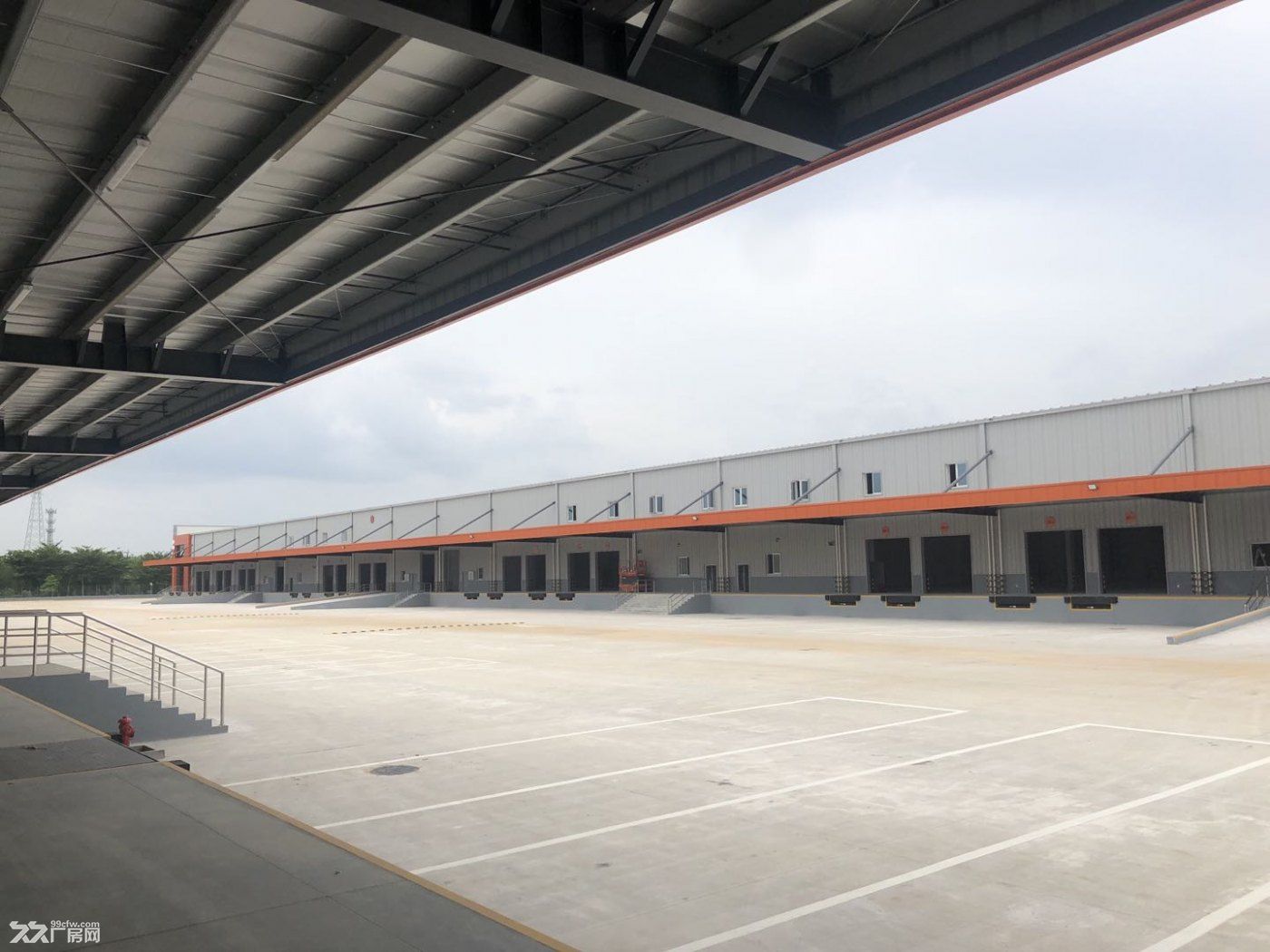新桥全单层厂房仓库出租5000平月台库带喷淋高10米