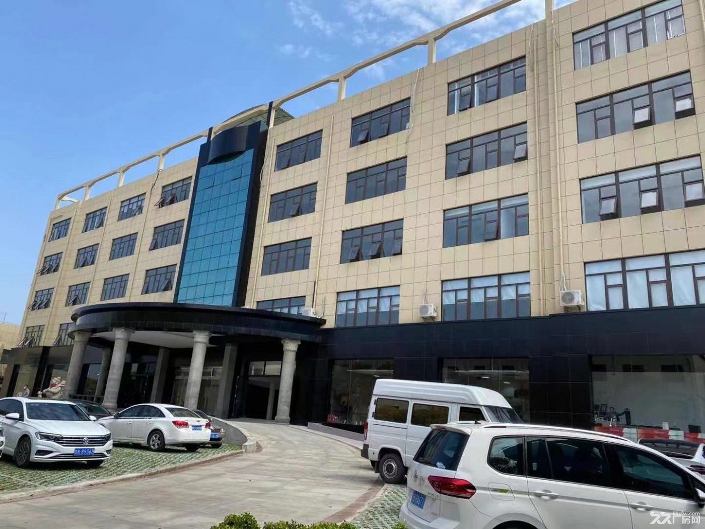 浦东外环内康桥爱得利车智园 招租汽修贴膜展厅 二手车门店汽车改装售后等 - 3