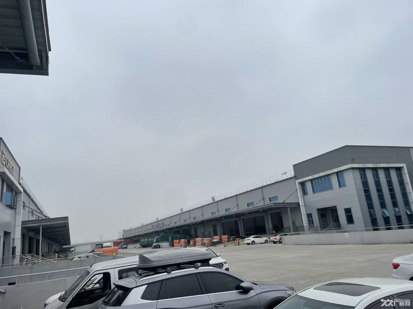 金山廊下出租高平台仓库出租000-61000平地理位置优越配套齐全