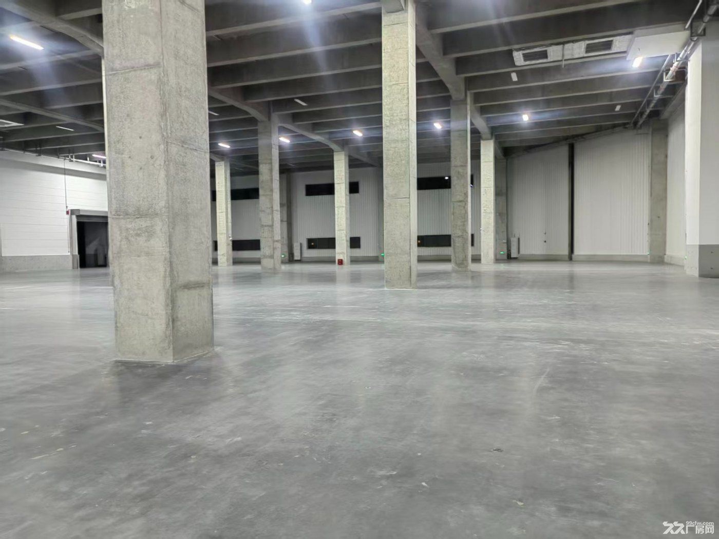 宝山杨行出租高平台仓库25000平 原房东直租邻近高速 - 5