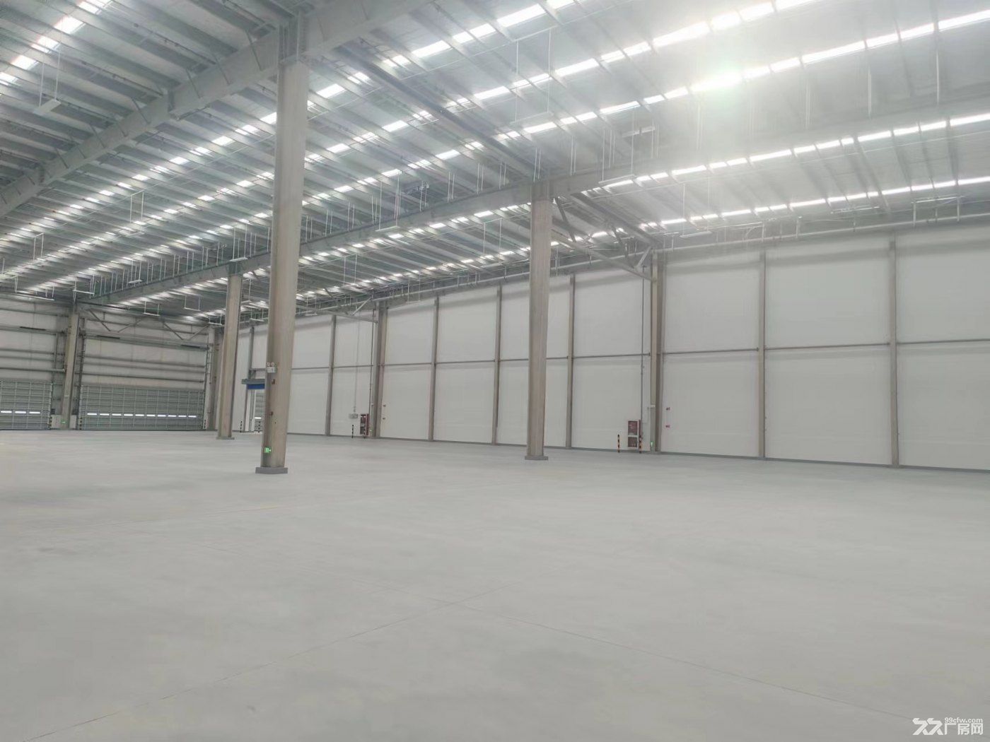 出租宝山罗店独门独院17000物流仓库场地大交通方便 - 5