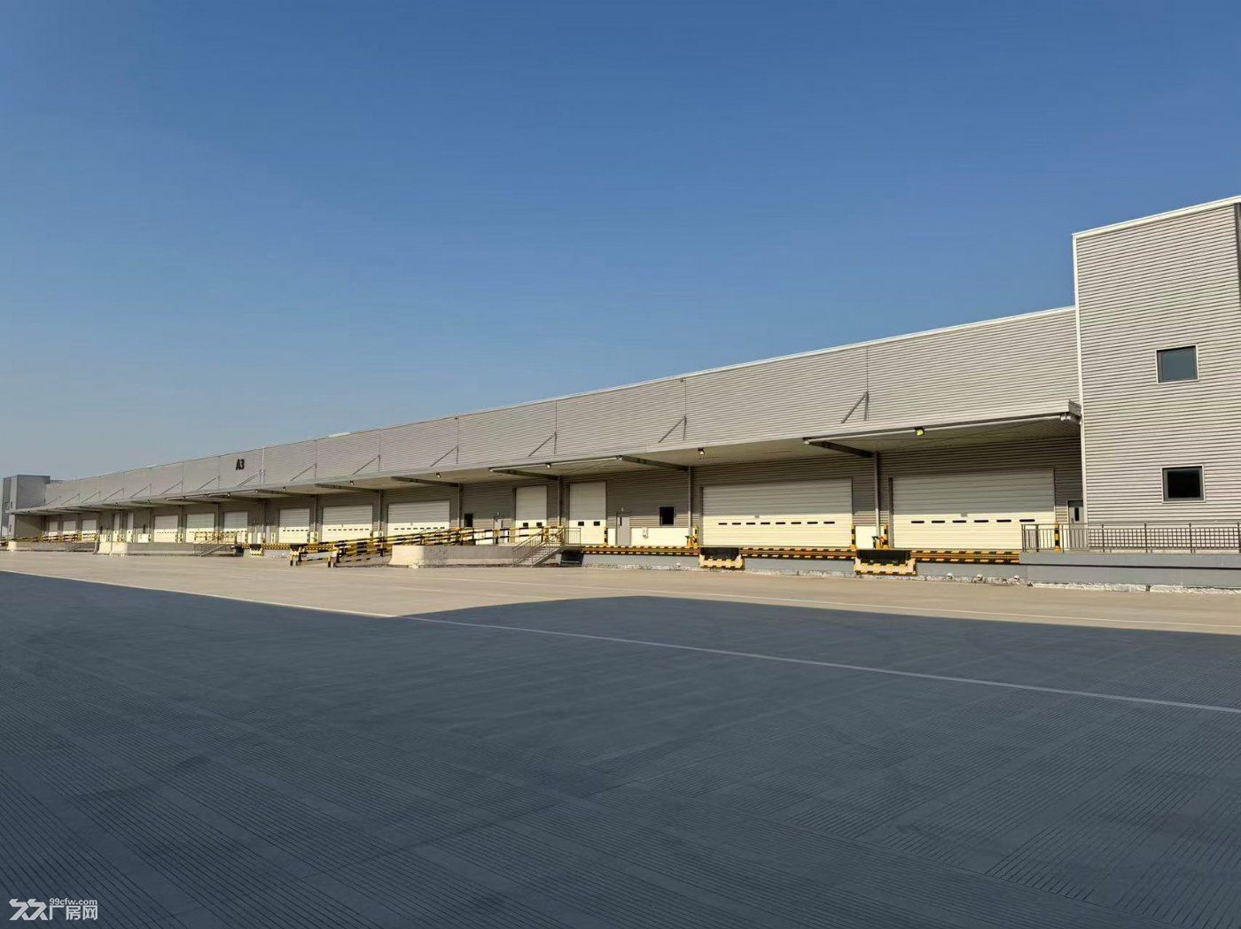 青浦工业园区38,000㎡丙二类高标库出租3600平米起租环境好 金刚砂耐磨地坪 - 2