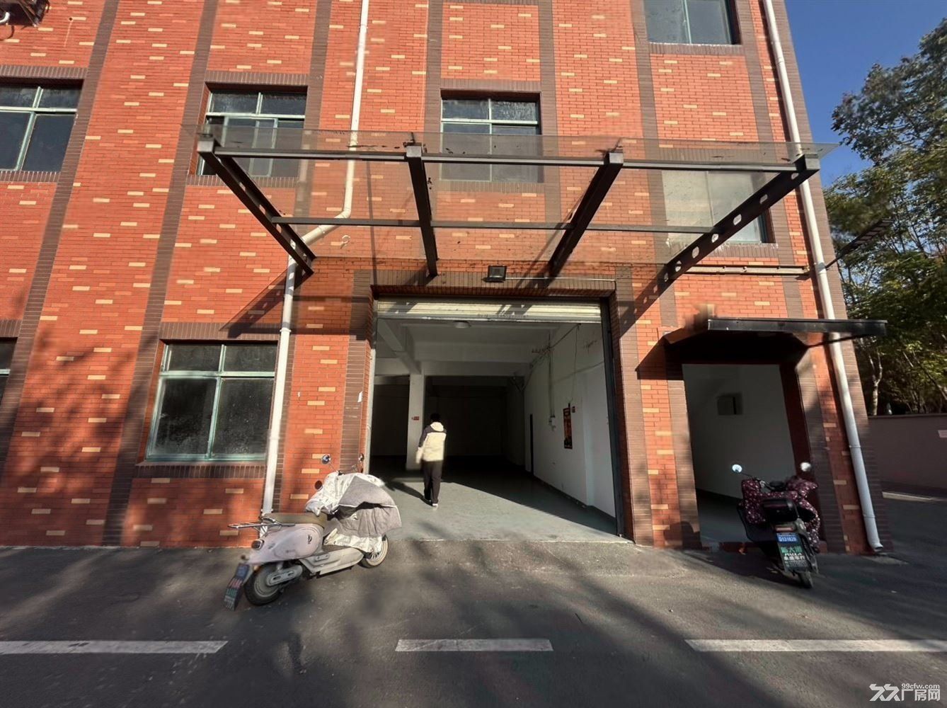 出租:房东直租:全新园区200平起租大车可漂移带宿舍楼行业不限