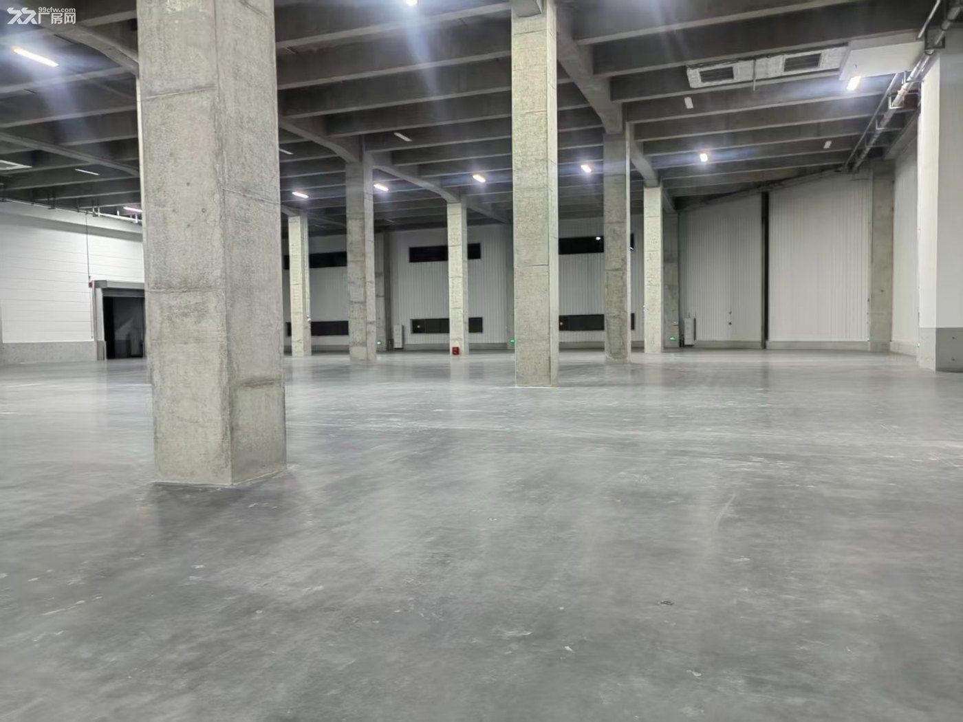 出租浦东临港新城高平台仓库40000平 适合电商仓储冷链物流邻近高速 - 6
