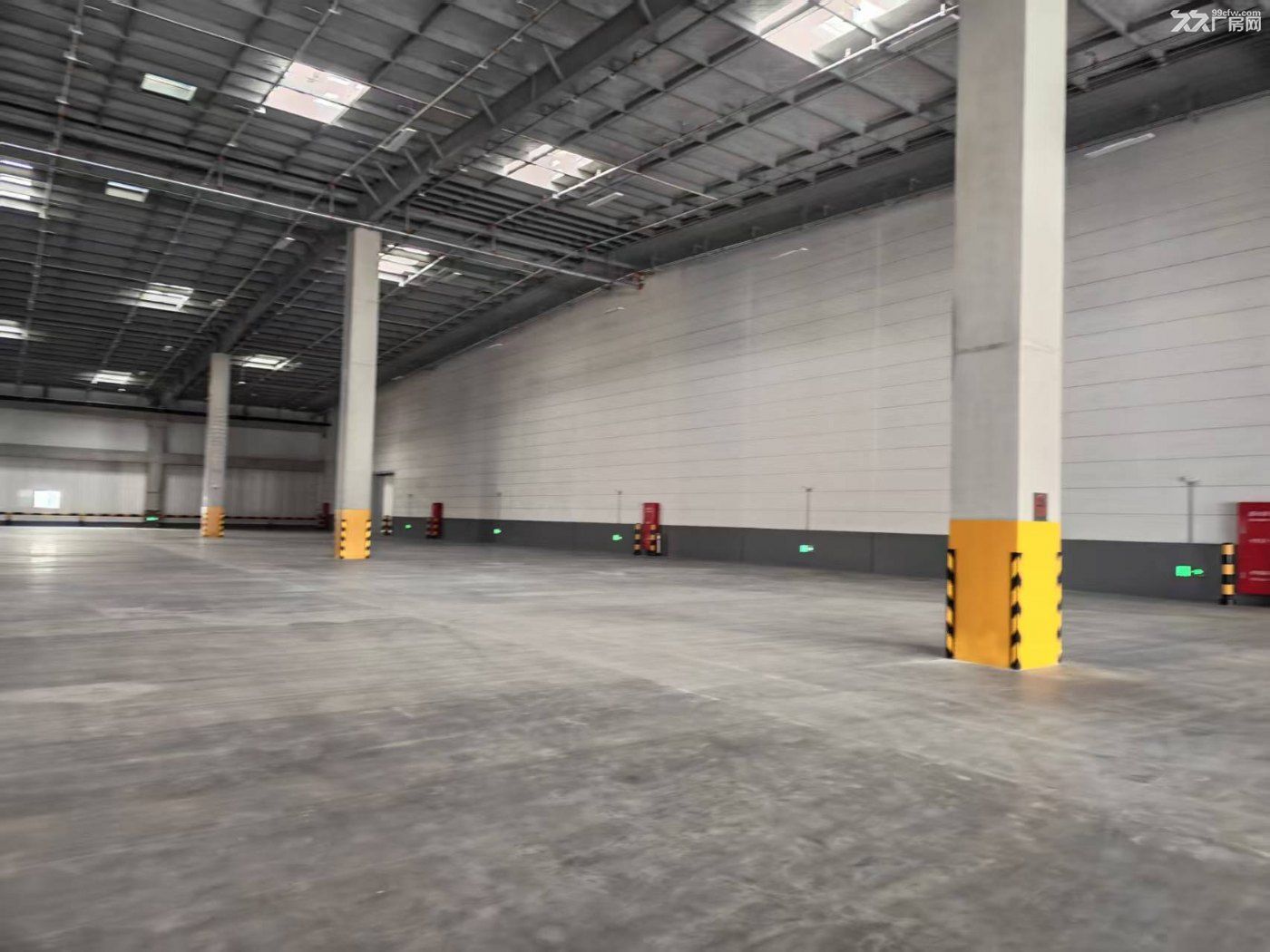 出租奉贤海湾高平台仓库36000平丙二类消防带喷淋邻近高速 可分租 - 3