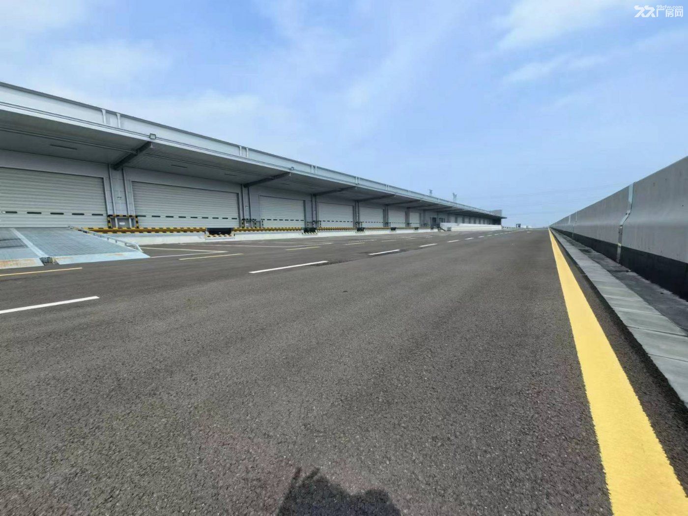 金山朱泾出租高平台仓库3000-46000平 适合电商仓储冷链物流可分租