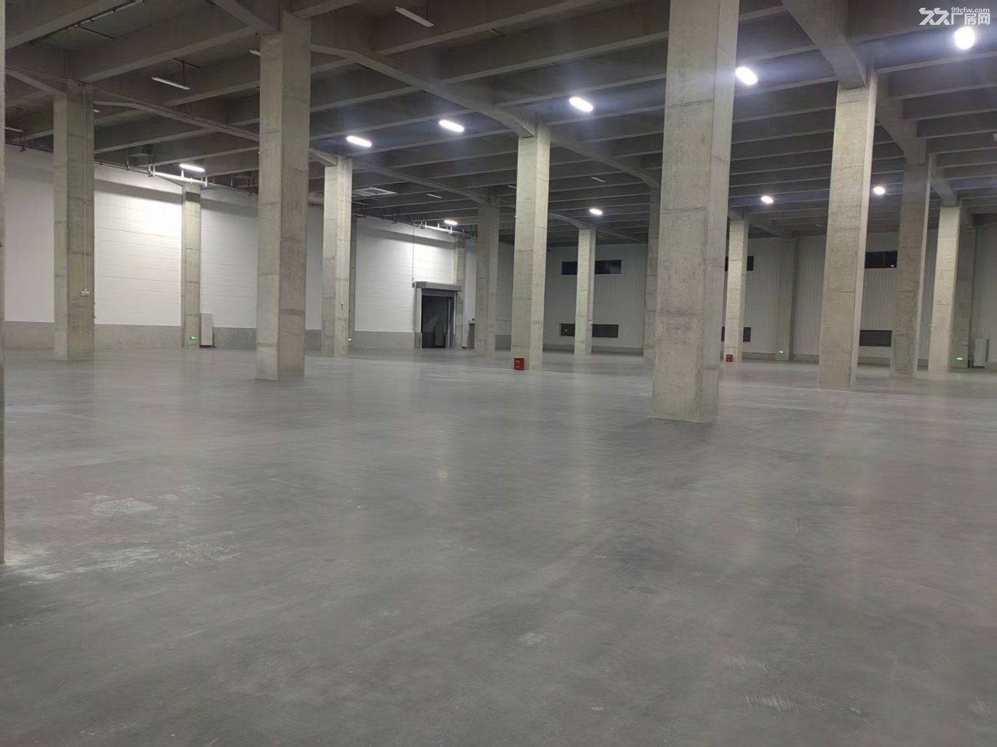 闵行老闵行出租高平台仓库32000平 原房东直租可分租适合仓储冷链电商物流