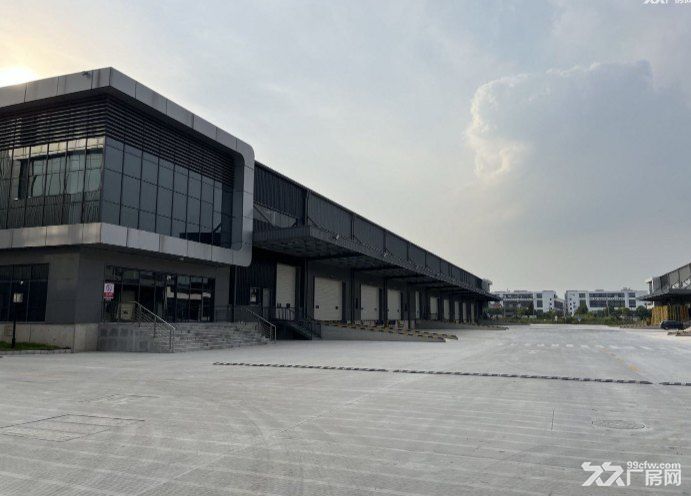 嘉定安亭高平台仓库20000平 丙二类消防带喷淋可分租