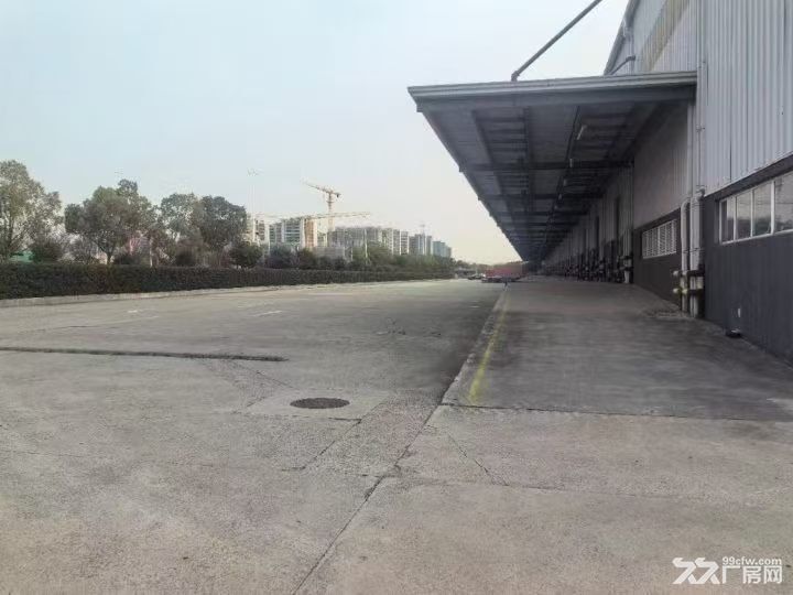嘉定安亭6000平可分租场地大