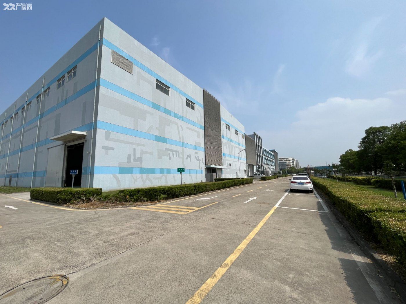 园区湖东精装修厂房出租,停车位充足,配套成熟,交通无短板,价格客户说了算 - 4