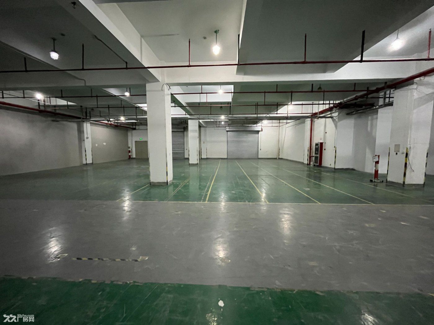 园区湖东精装修厂房出租，停车位充足，配套成熟，交通无短板，价格客户说了算