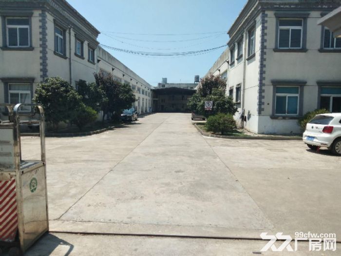 甪直8000平米火车头厂房出租 可分租