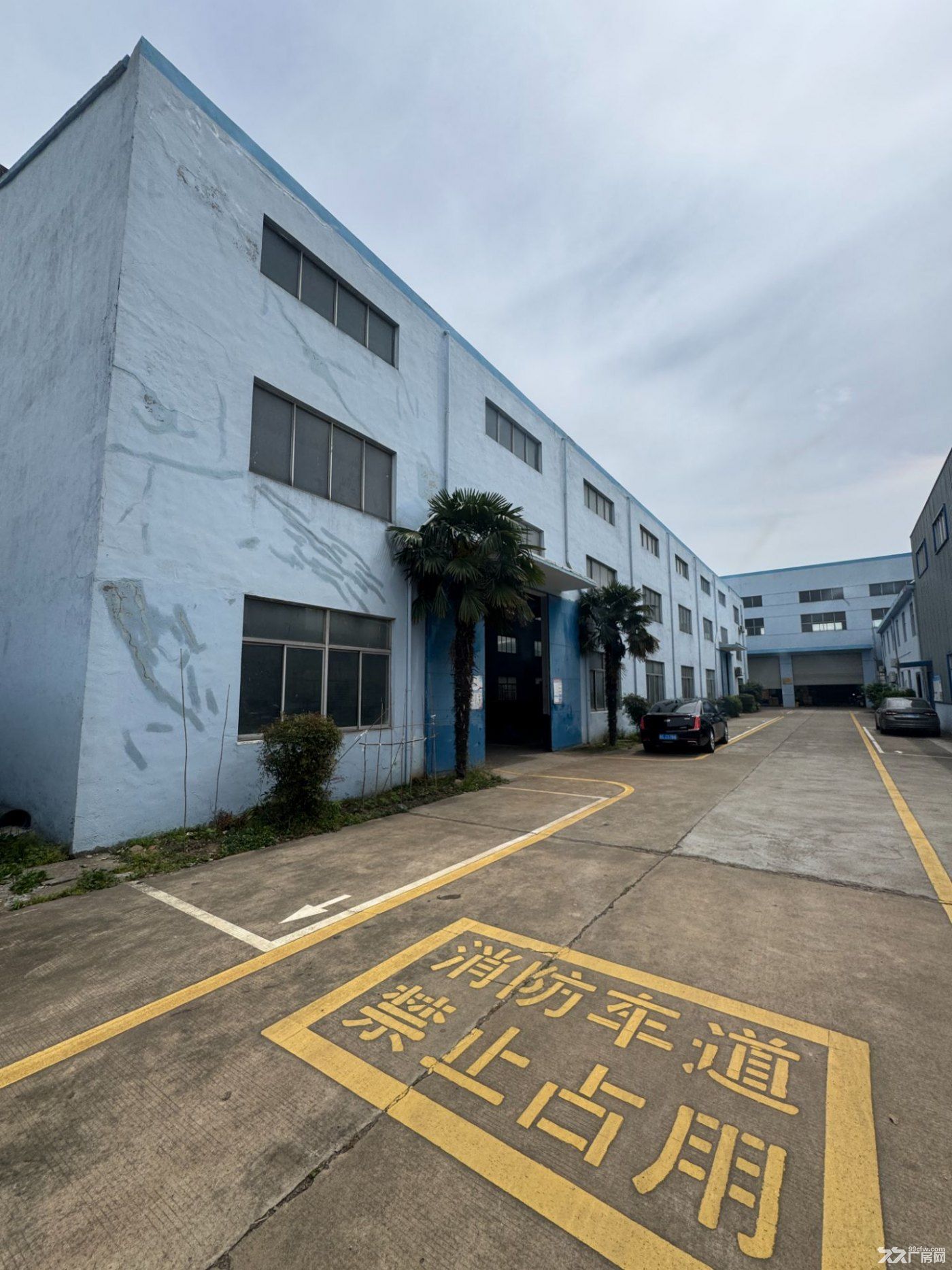 宜兴万石2200平独门独院纯单层厂房出租